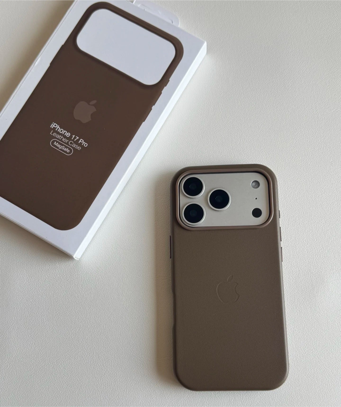 LEATHER PHONE CASE