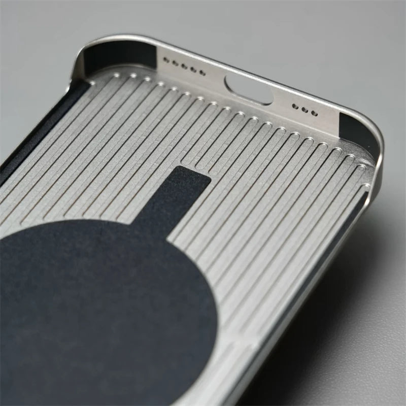 METAL FRAMELESS MAGNETIC CASE